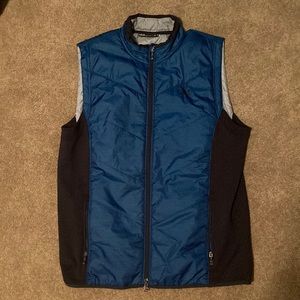 Mens large under Armor vest